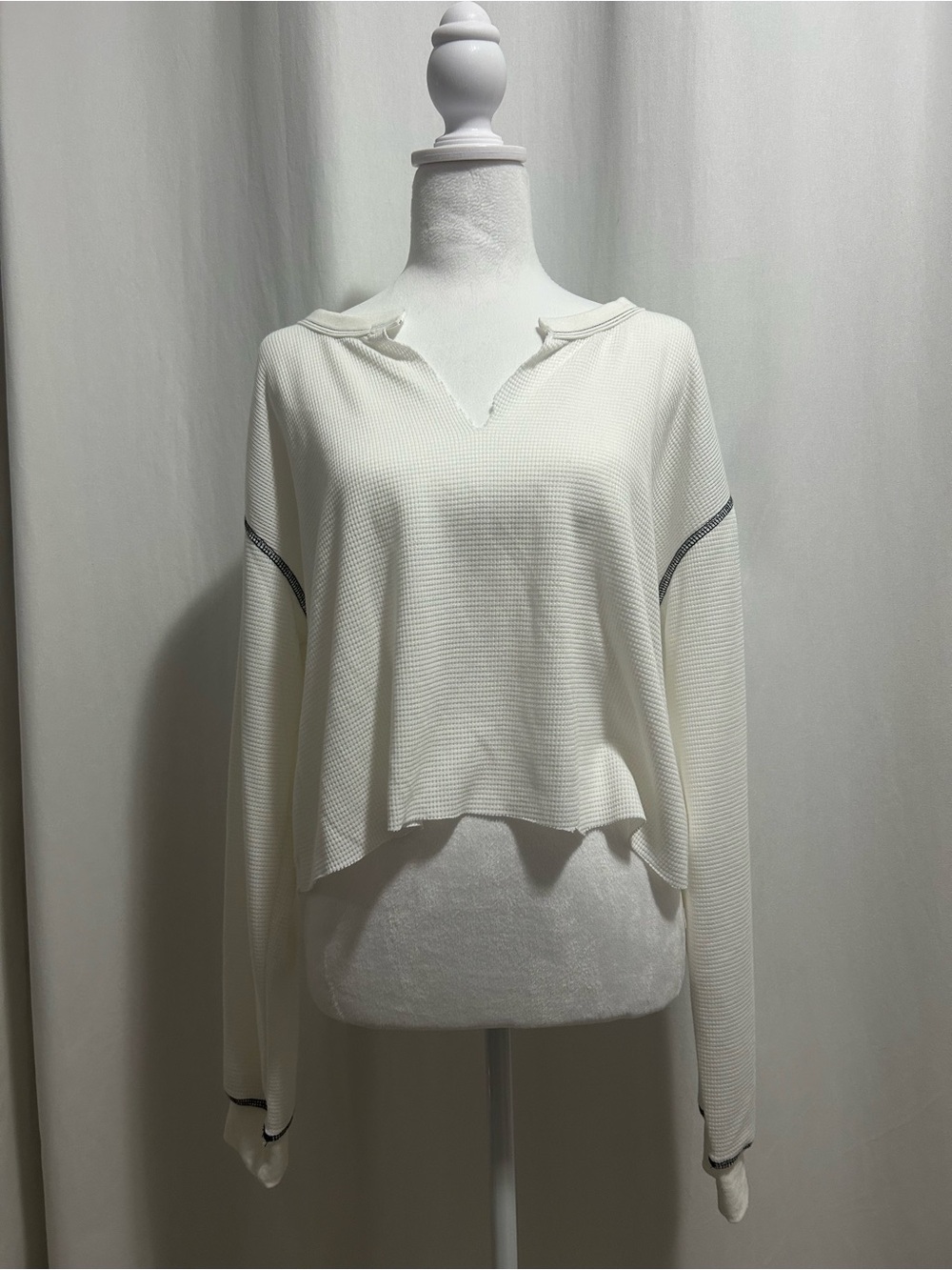 Forever 21 Cream Waffle-Knit V-Notch Long Sleeve Top